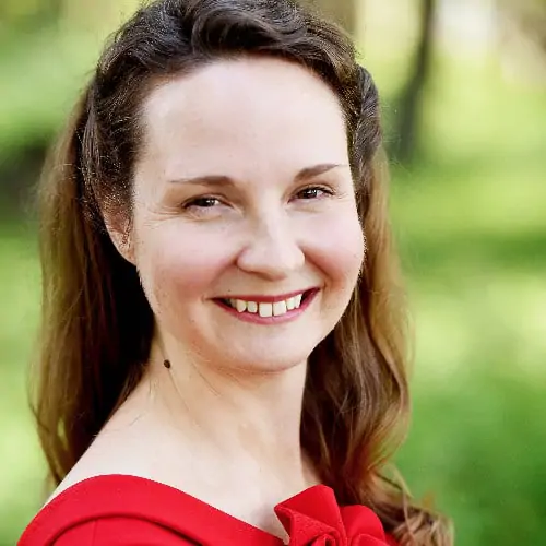 Chany Ockert, headshot